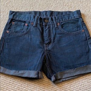 Women’s Levi jean shorts style 511 with raw cuff
